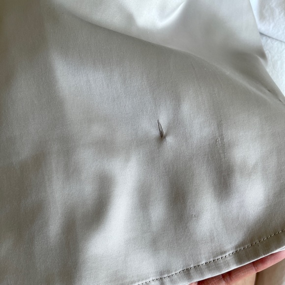 Satin cream blouse. Size small. Good condition. - Picture 4 of 5